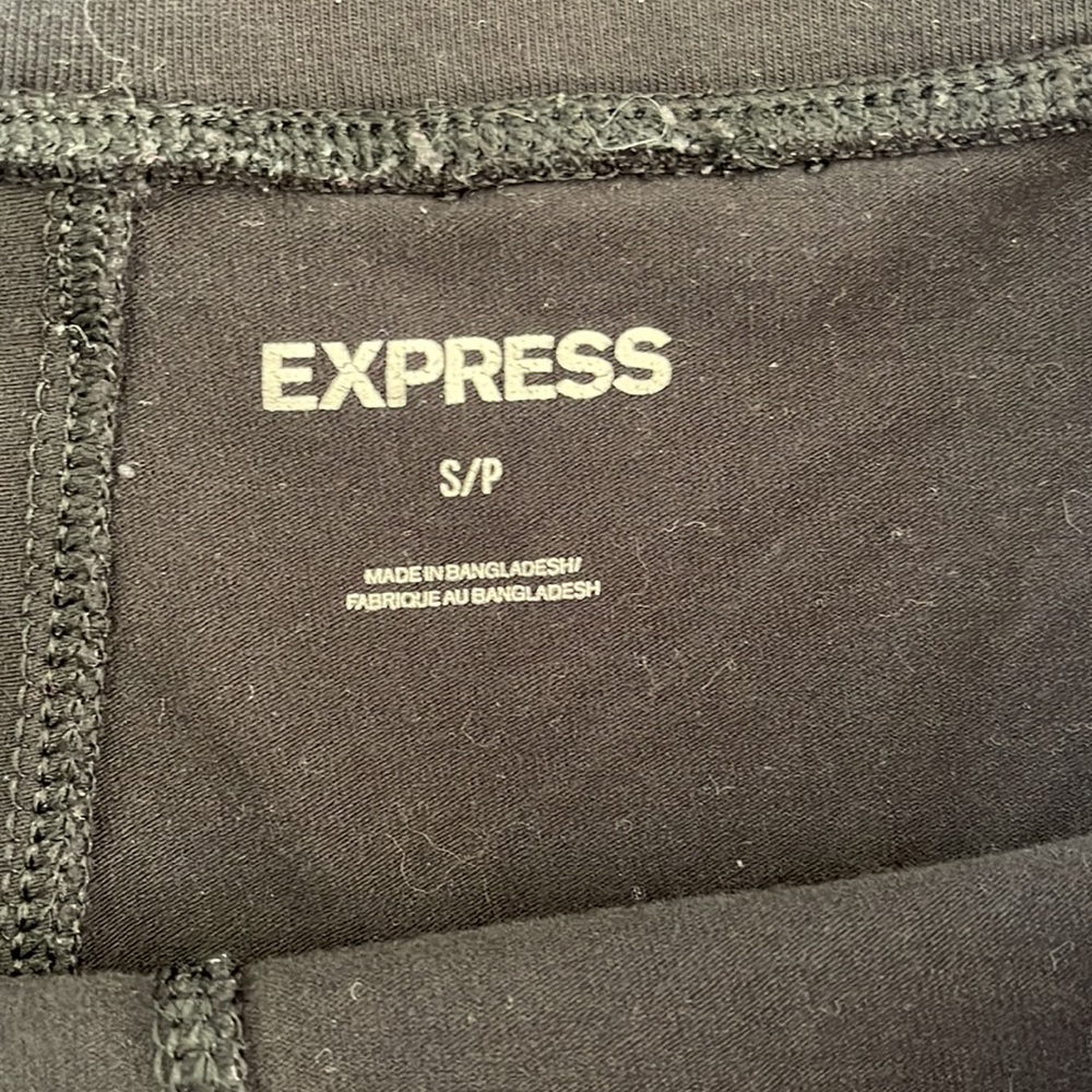 Express Super High Rise Black Leggings - Picture 3 of 5